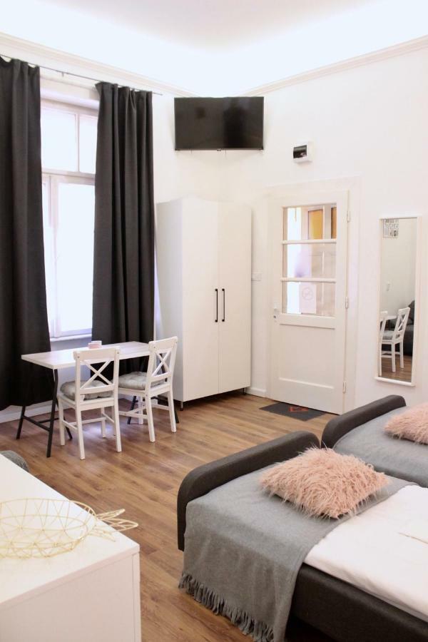 City Center Apartman - Weidlich Palace - Miskolc Bagian luar foto